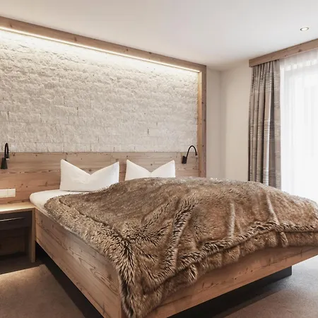 Birkheim Konukevi Ischgl