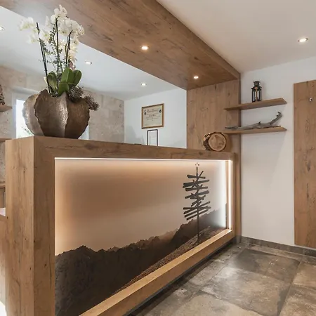 Birkheim Konukevi Ischgl